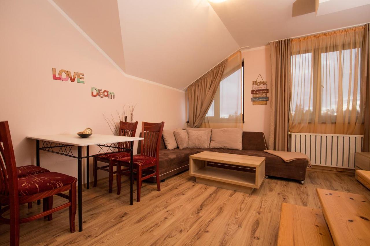 Borovets Gardens Aparthotel Rental エクステリア 写真