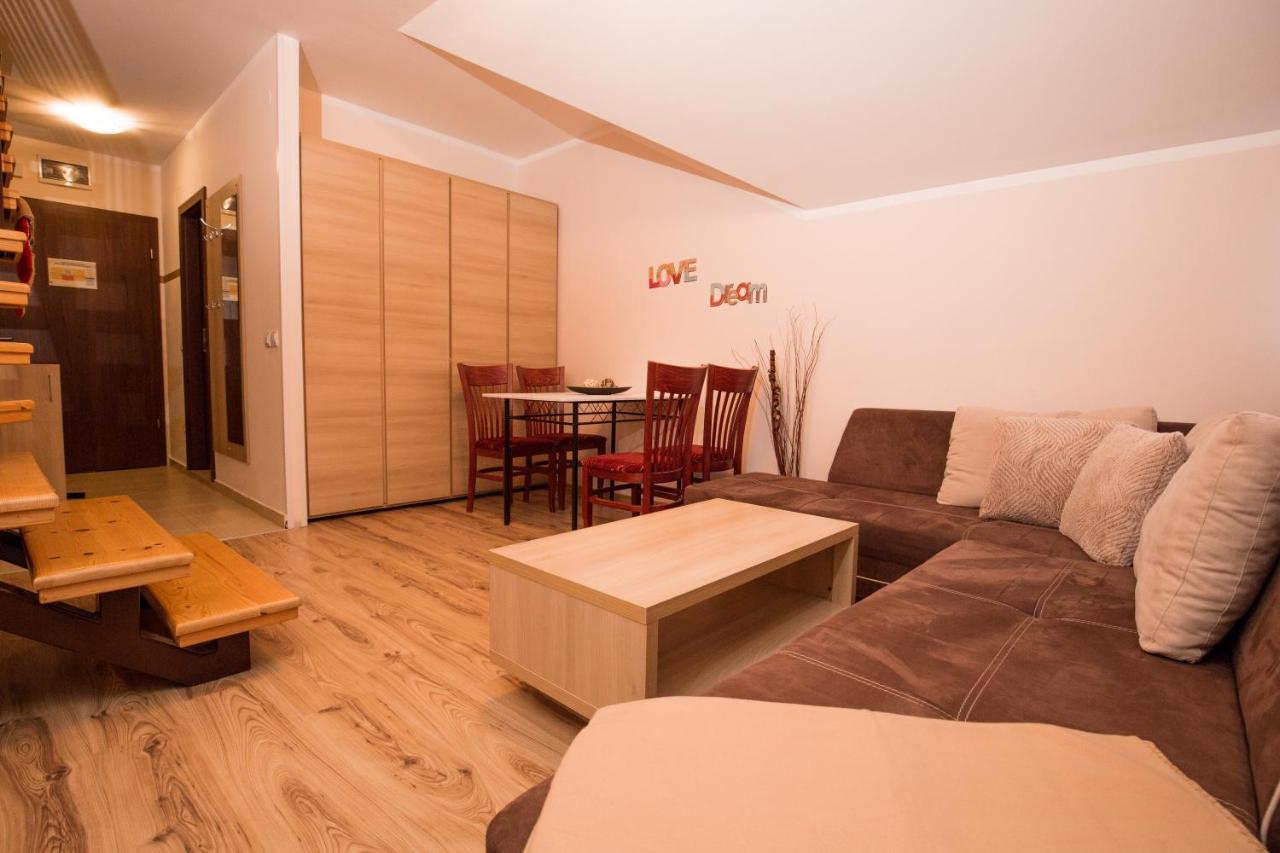 Borovets Gardens Aparthotel Rental エクステリア 写真